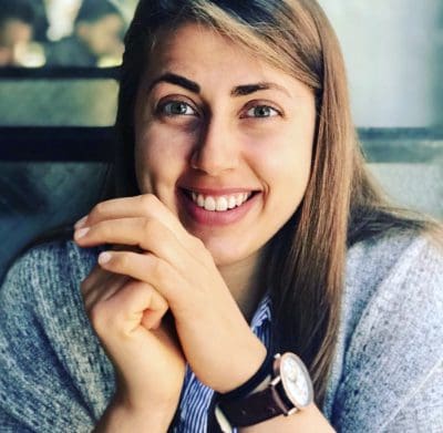 Author Photo for Amanda Bender