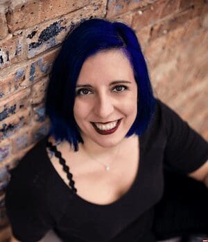 Author Photo of Elizabeth Holden