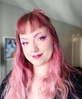 Photo of Author Amanda Cessor author of With Love, Juniper